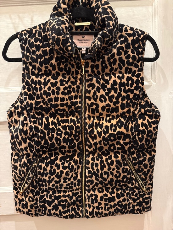 Juicy Couture Jackets & Blazers - Juicy Couture Leopard-Print Quilted Vest in Black & Tan